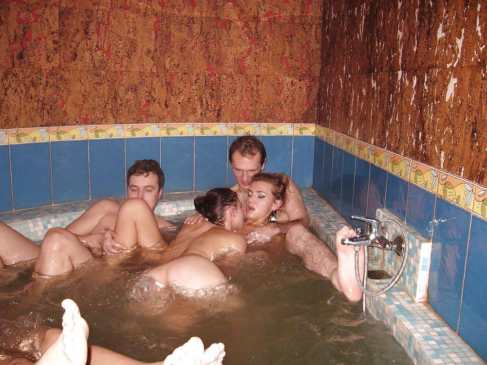 20P Orgy in the water