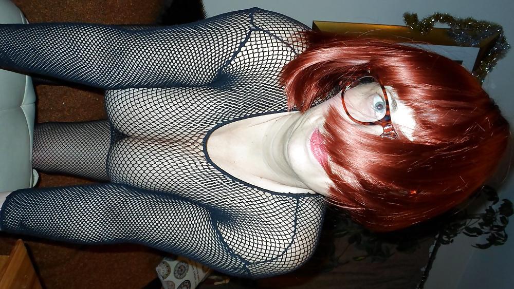 9P Hairy mature slut :-) 