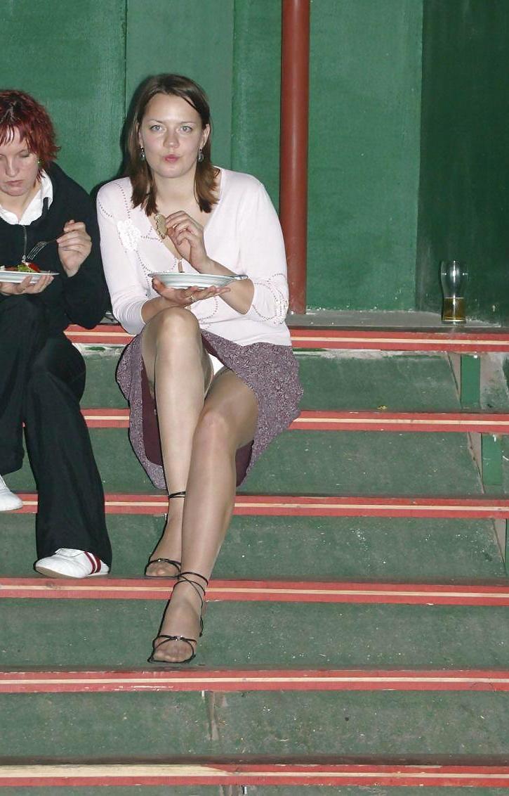 25P Upskirt time