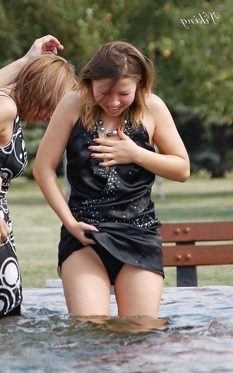 25P Upskirt time