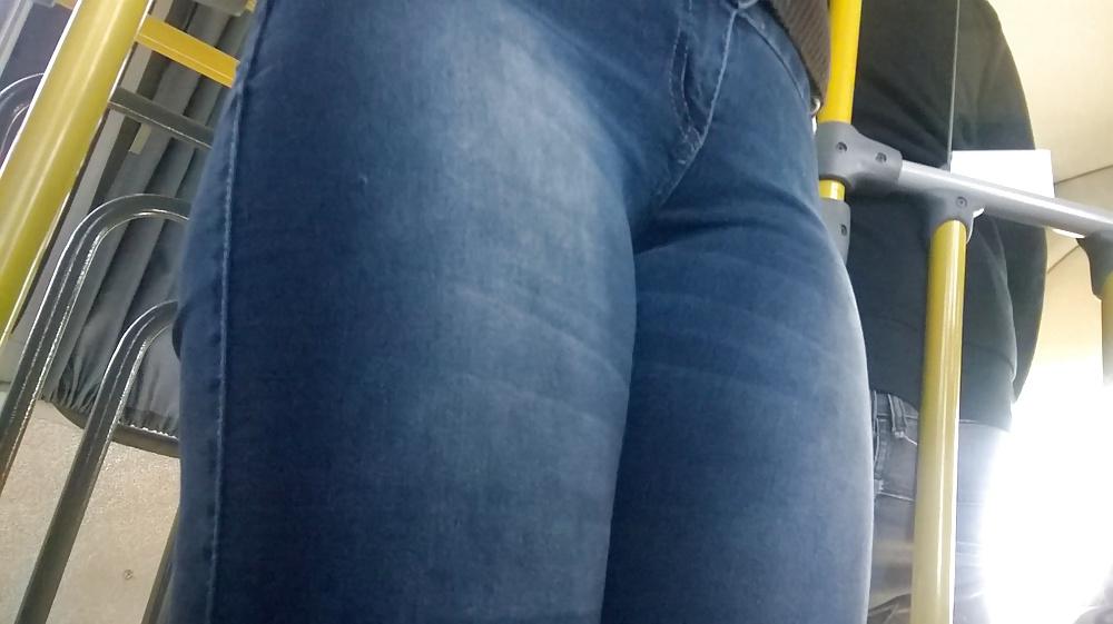 5P GIRL ON THE BUS