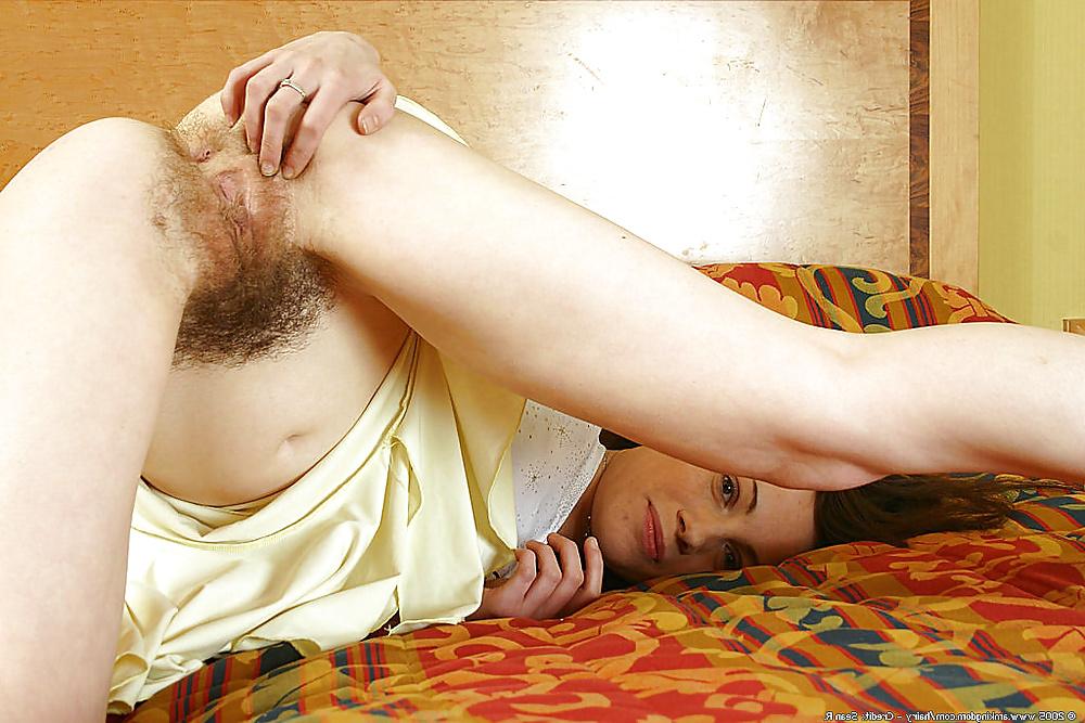 23P Bottomless and Hairy Arses
