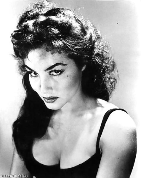 20P Julie Newmar nude (Original Catwoman)