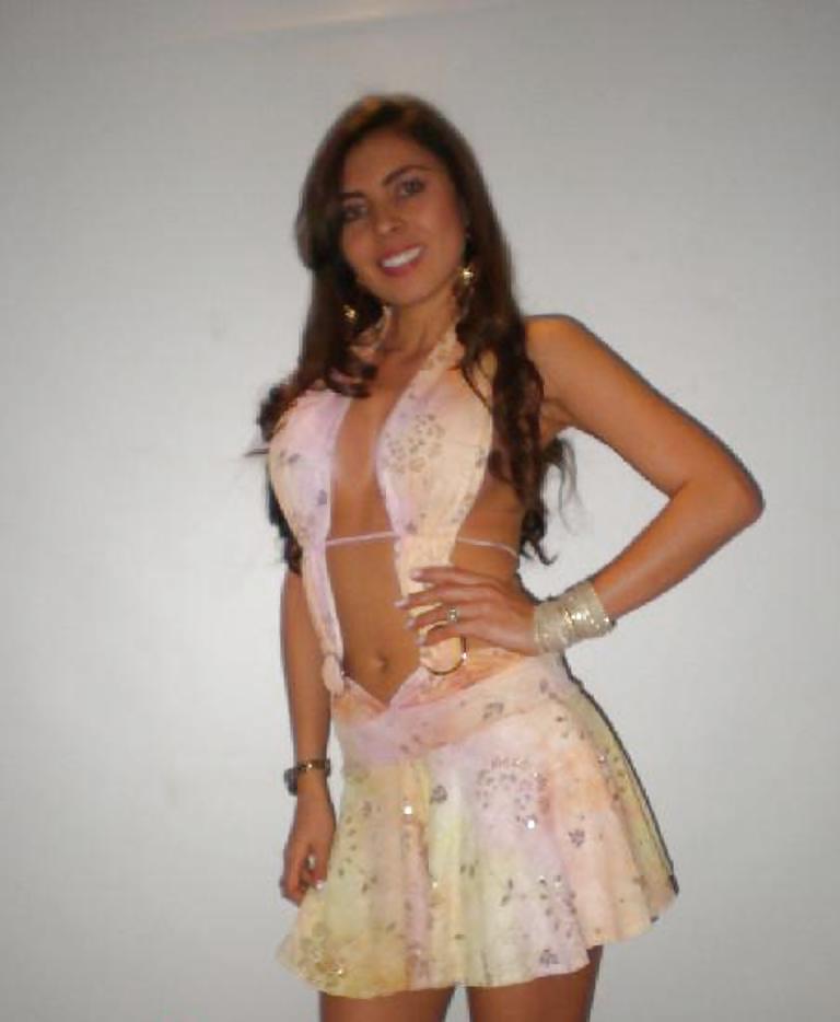 22P Club babes - Latinas 00