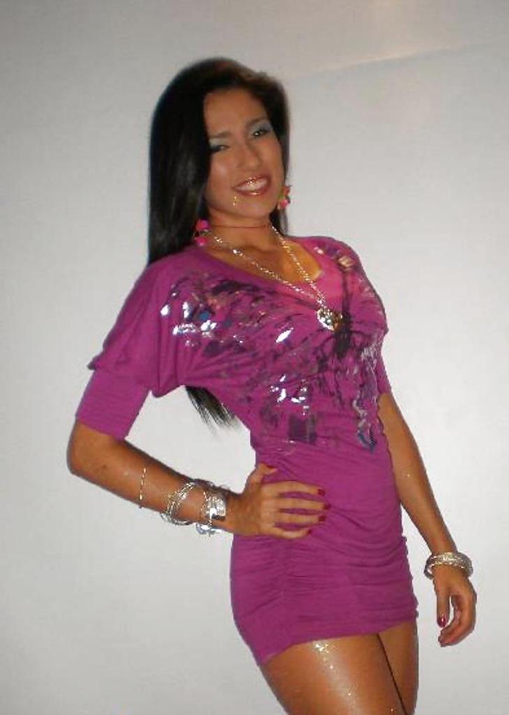 22P Club babes - Latinas 00