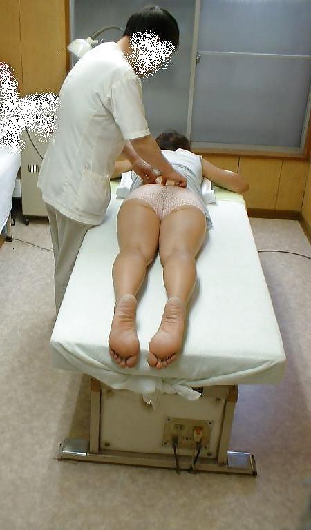 12P Japanese Girl Massage