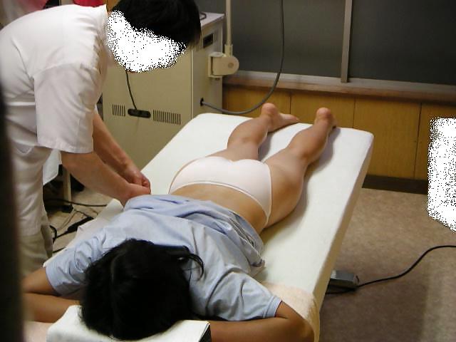 12P Japanese Girl Massage