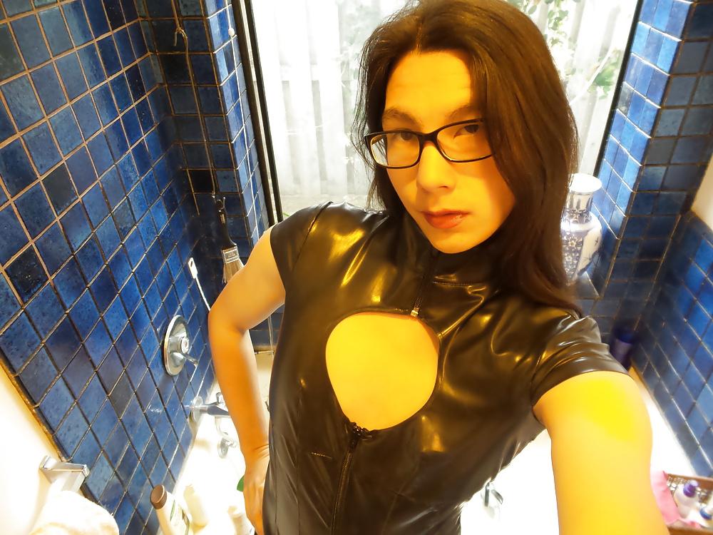 18P Got a latex outfit