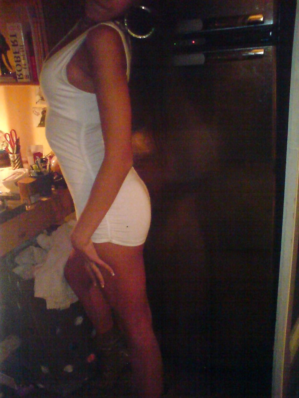 25P Latina Teen (Non Nude)
