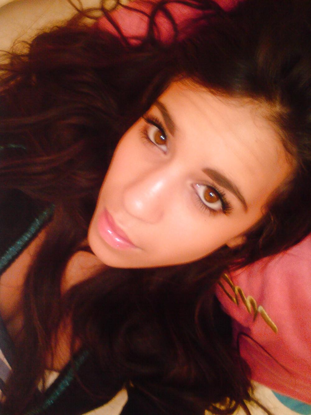 25P Latina Teen (Non Nude)