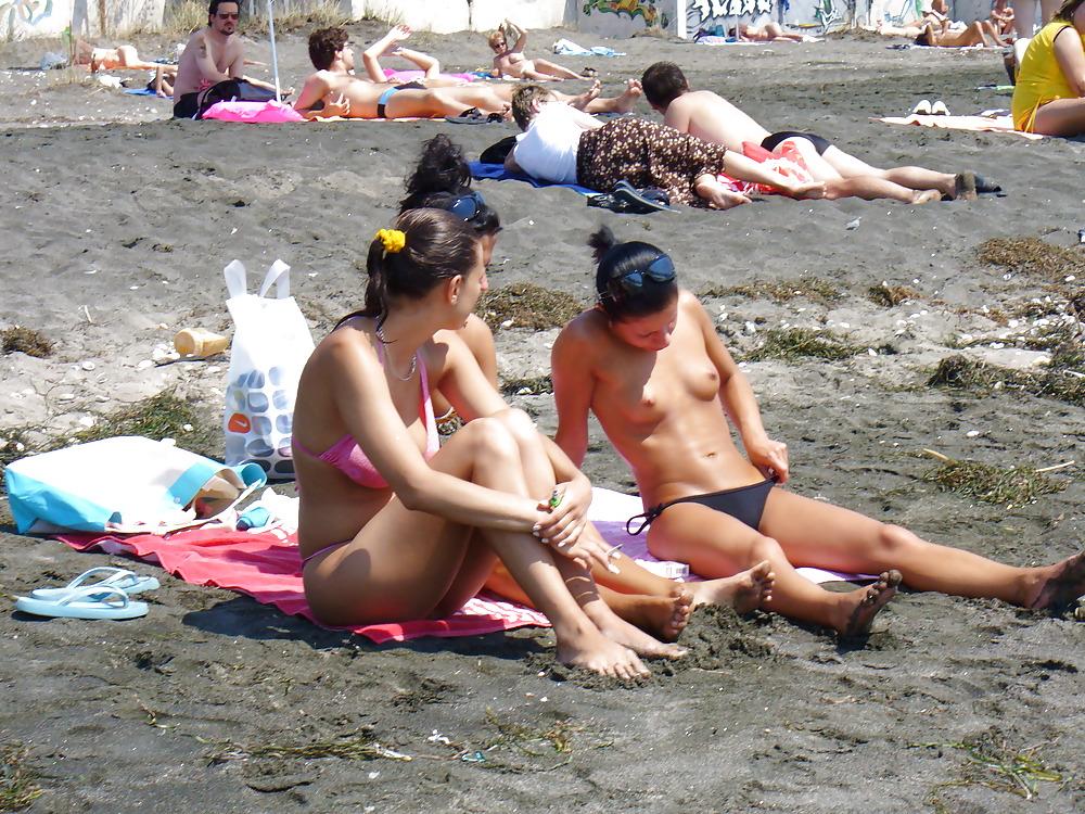25P Bulgarian girls - Burgas (black sea)