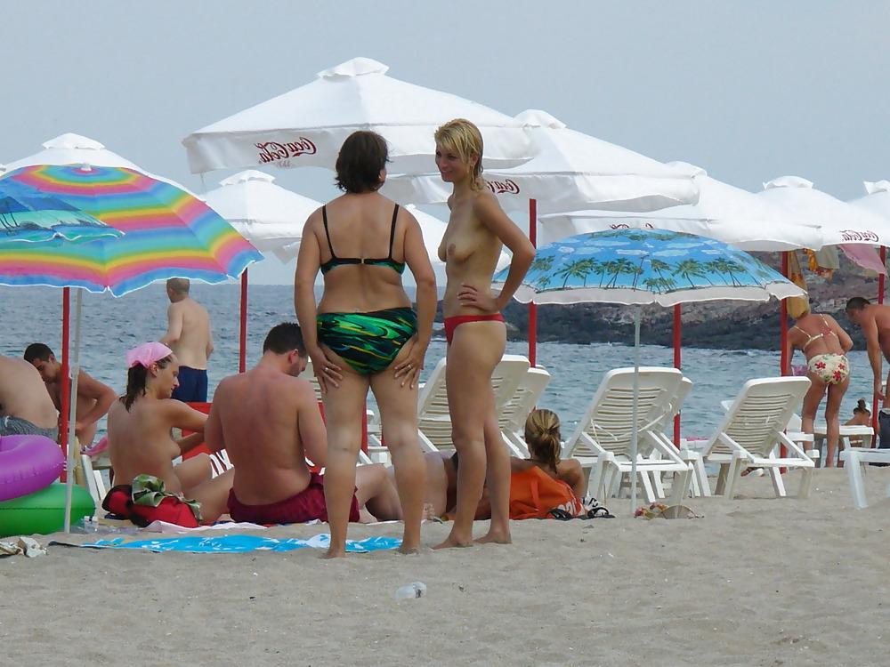 25P Bulgarian girls - Burgas (black sea)