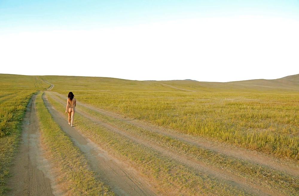 25P Wife in the Mongolian steppe