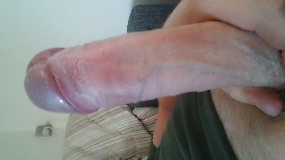 8P Wanking on the coutch