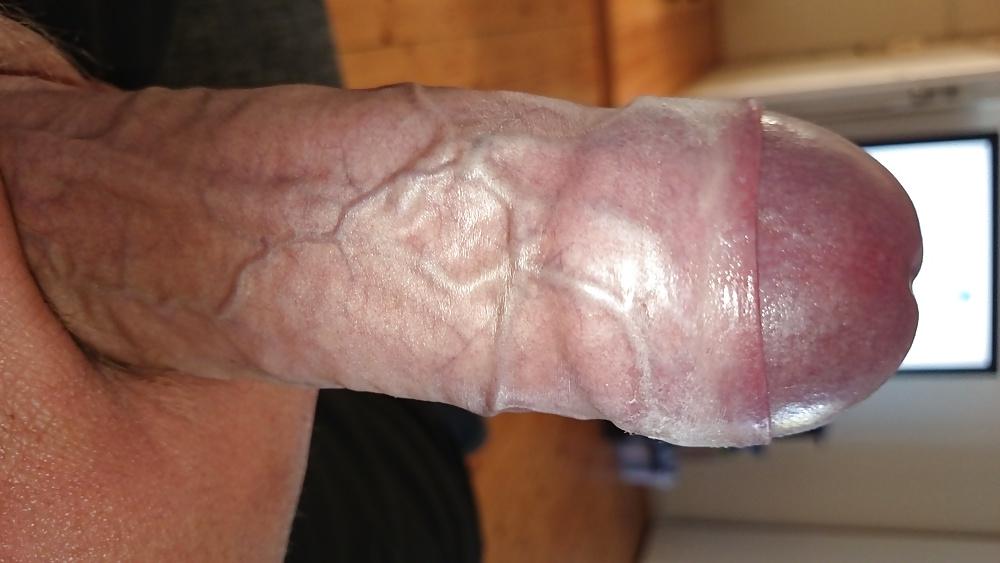 8P Wanking on the coutch