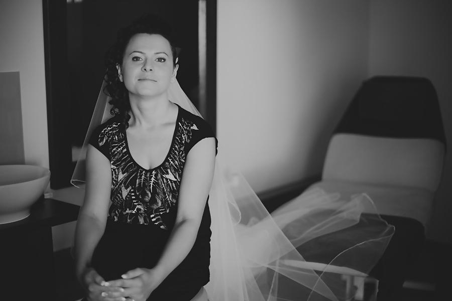 12P My sweet wife in wedding day, please comments:)