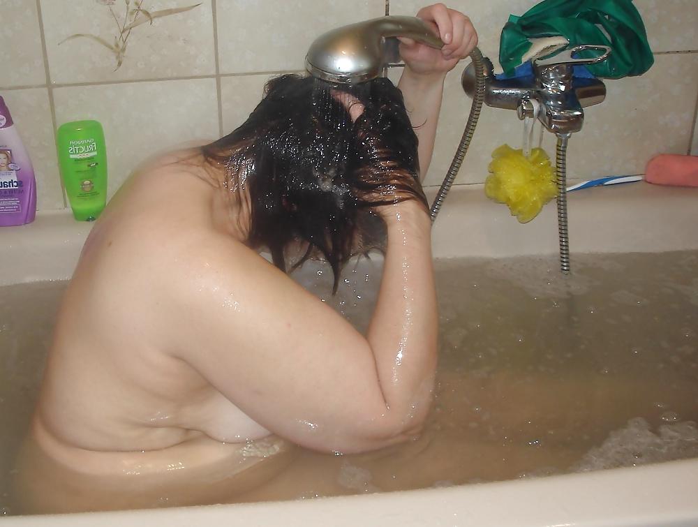 11P Gina 43 yo is a nurse at an emergency unit near my mom house