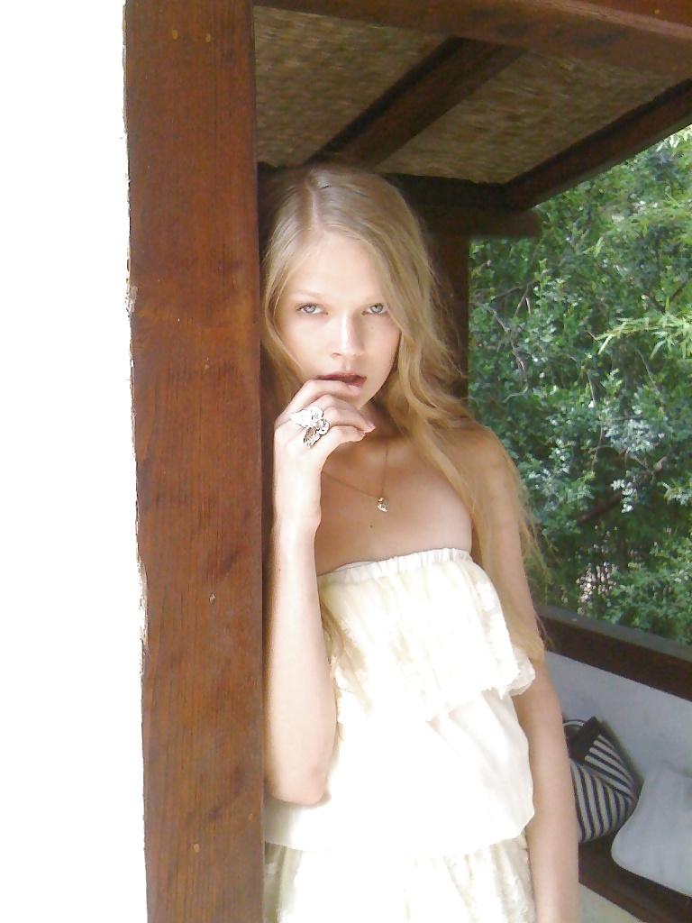 25P Russian girls from social networks 44