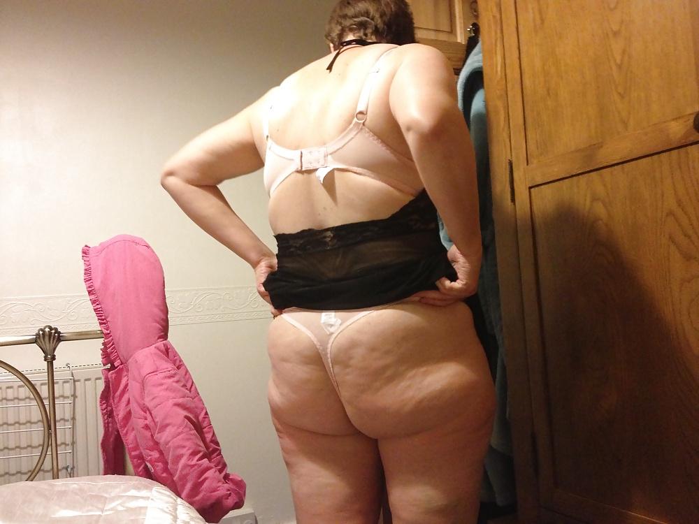 14P Staffordshire Big Saggy Tits