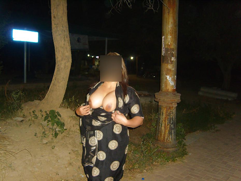 25P My all time favourite  Pakistani milf