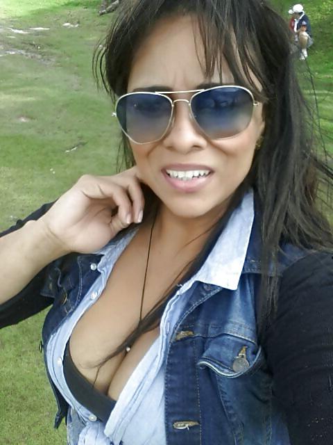 25P Butterface latina milf