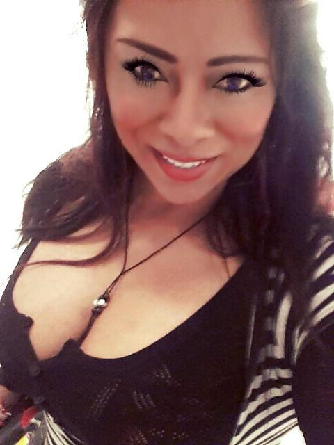 25P Butterface latina milf