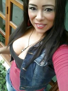 25P Butterface latina milf