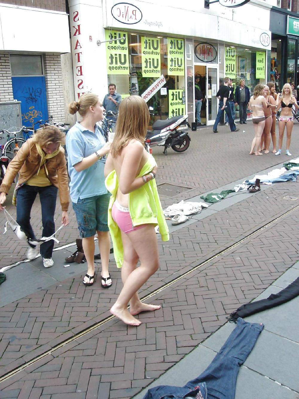 25P SCHOOL INITIATIONS, WHY I JUST LOVE THEM!!!