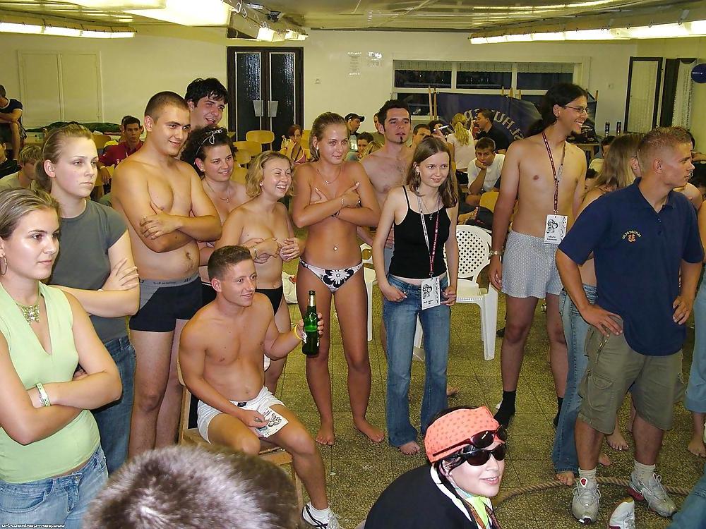 25P SCHOOL INITIATIONS, WHY I JUST LOVE THEM!!!