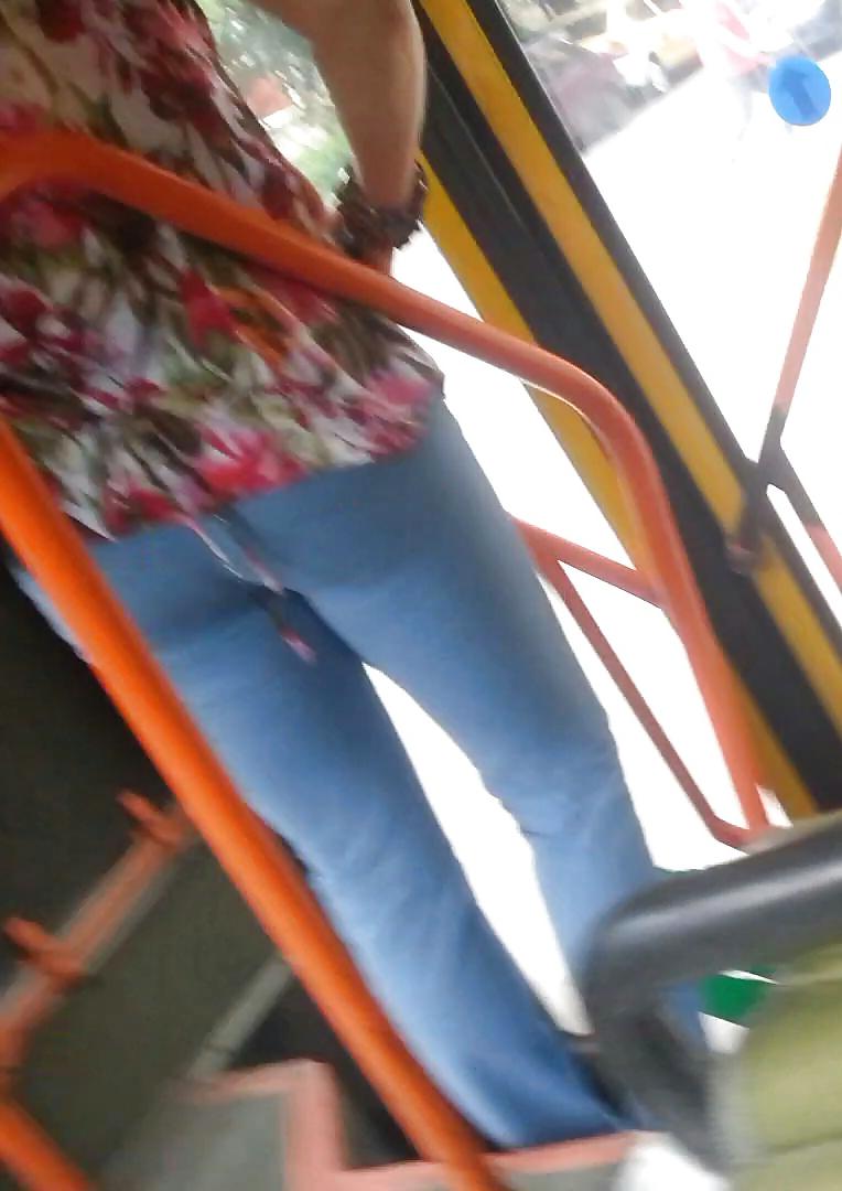 25P Spy old + young in bus, tram and subway romanian