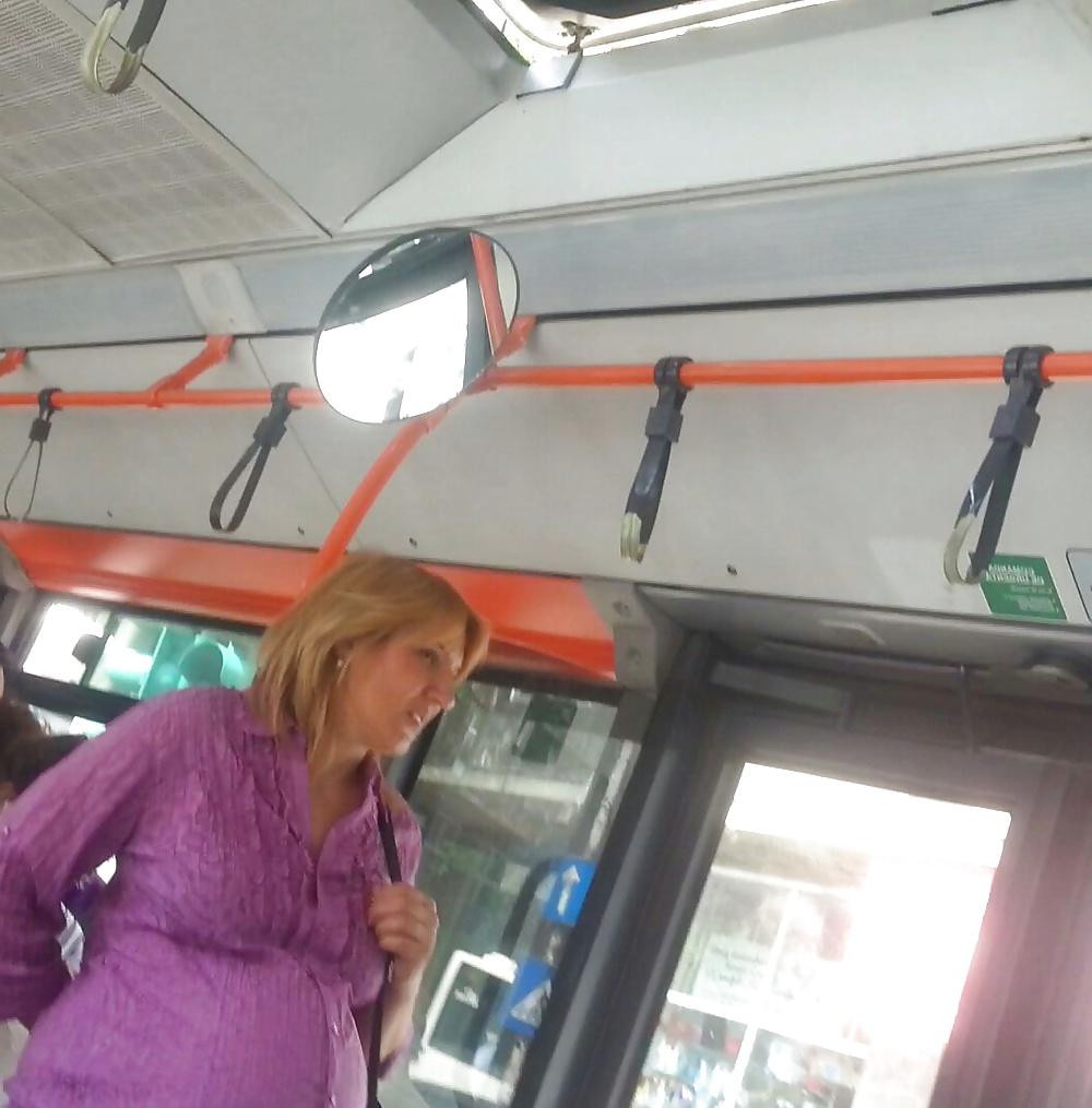 25P Spy old + young in bus, tram and subway romanian