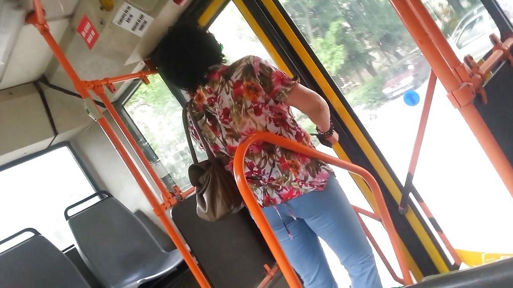 25P Spy old + young in bus, tram and subway romanian