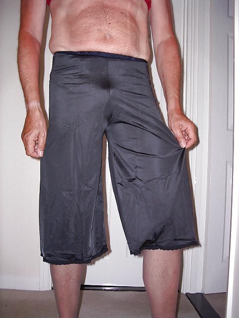 22P More silky nylon slips