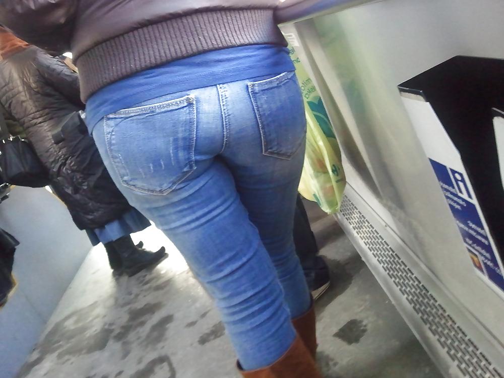4P Polish sexy ass in bus voyeur