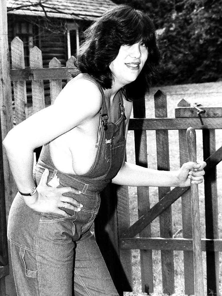 5P Ex wife in B&W