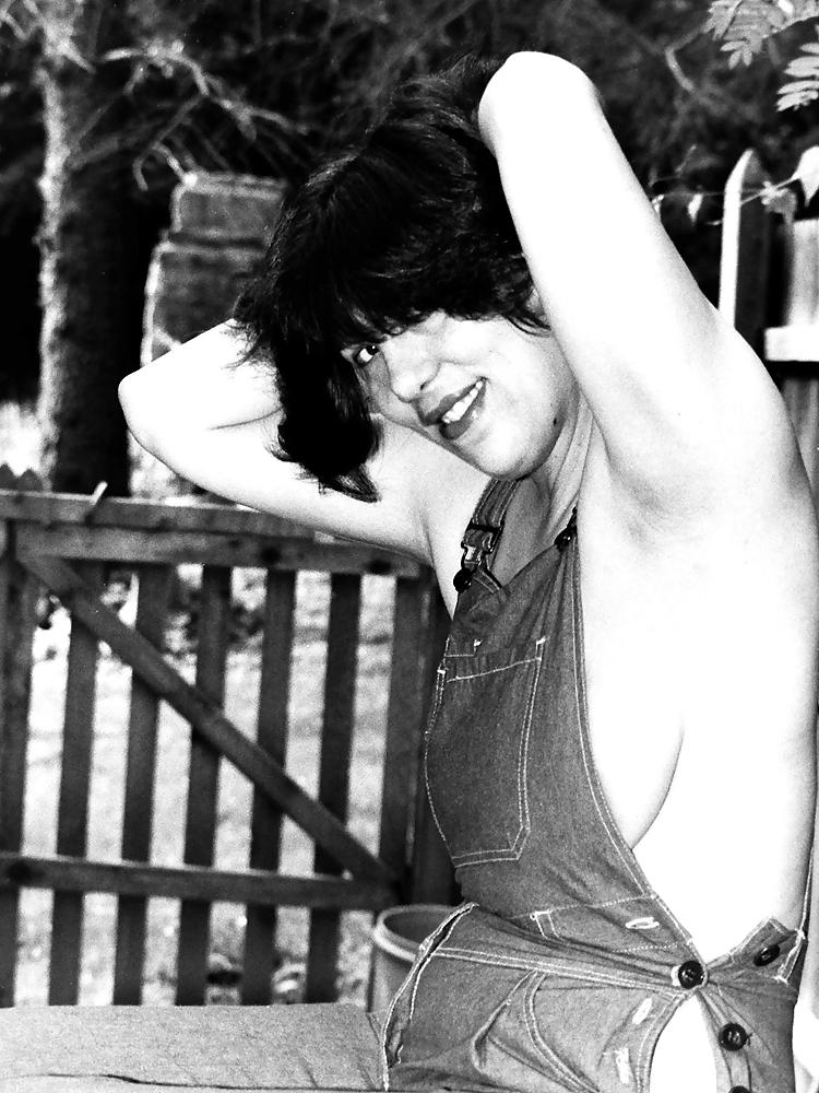 5P Ex wife in B&W