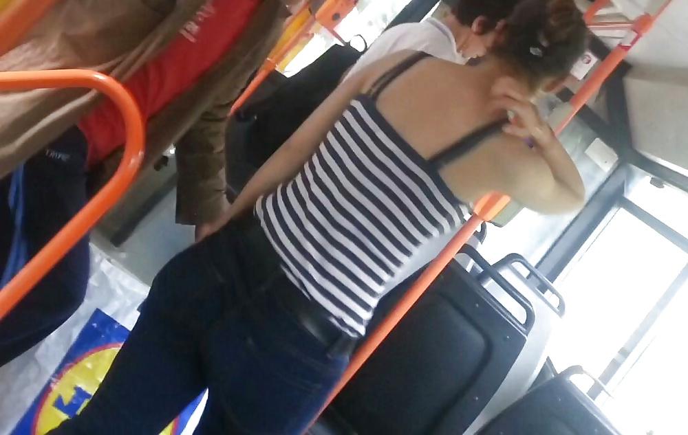 25P Spy old + young in bus and tram romanian