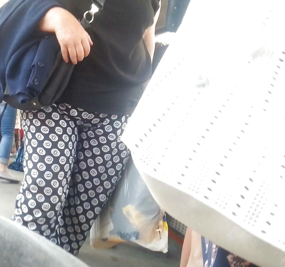 25P Spy old + young in bus and tram romanian