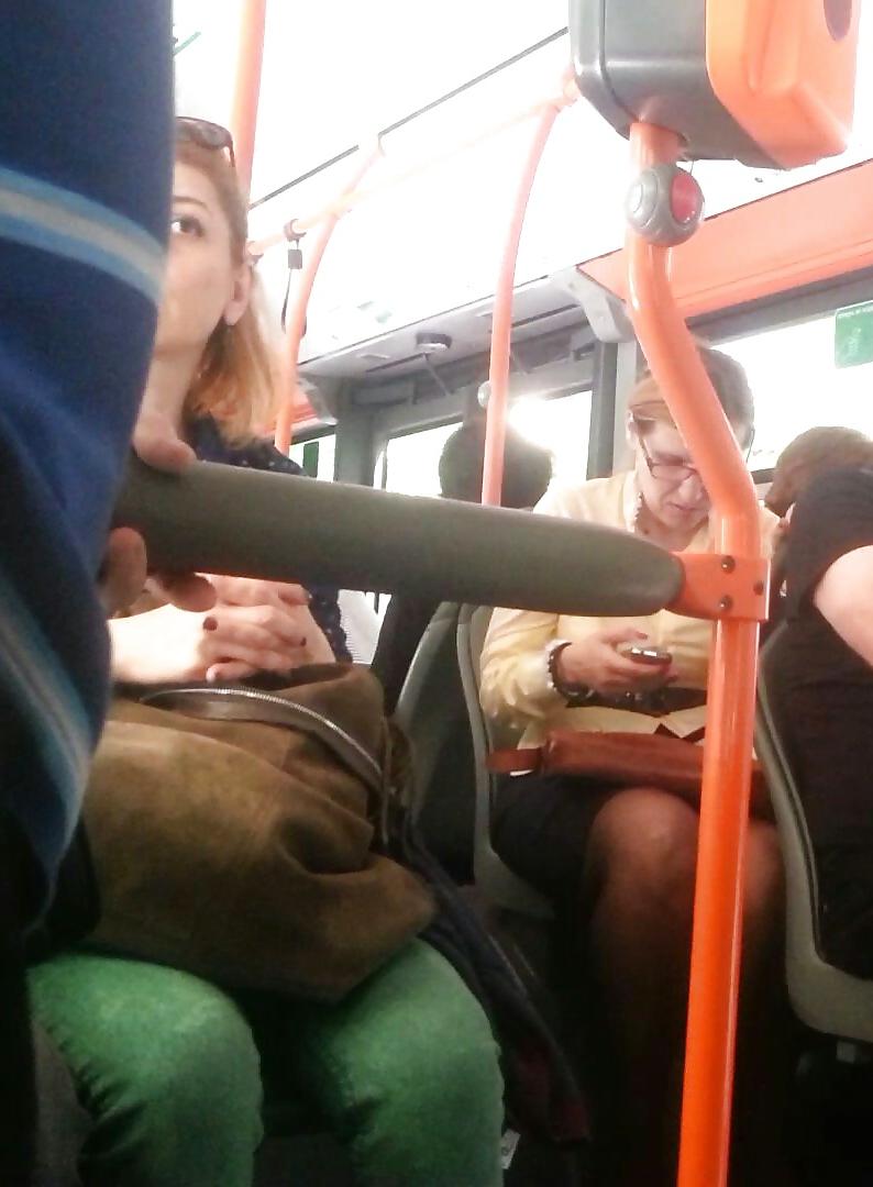 24P Spy old + young in bus romanian