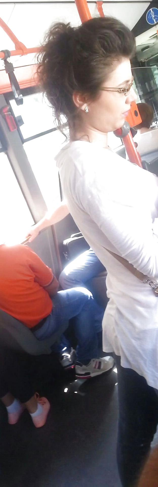 24P Spy old + young in bus romanian