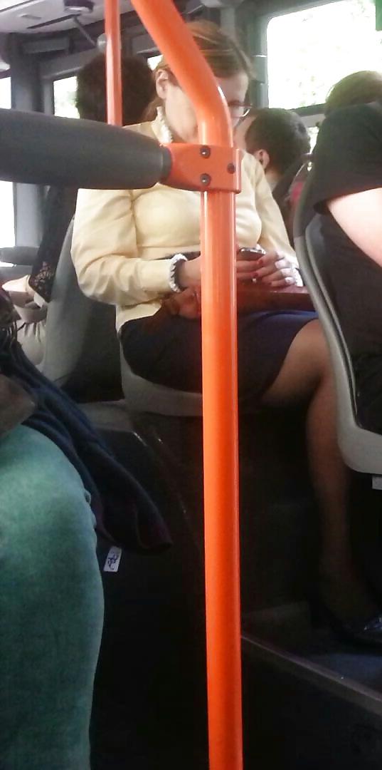 24P Spy old + young in bus romanian