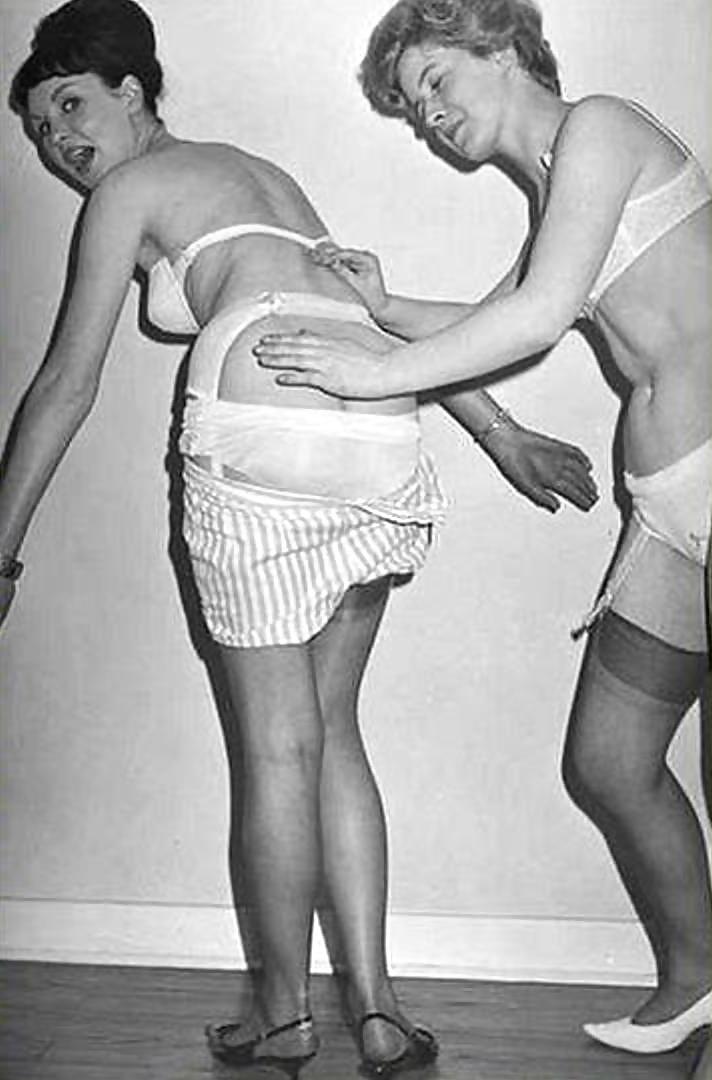 25P Vintage ladies wearing white panties.2