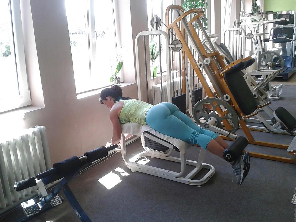 19P Nice asses at gym