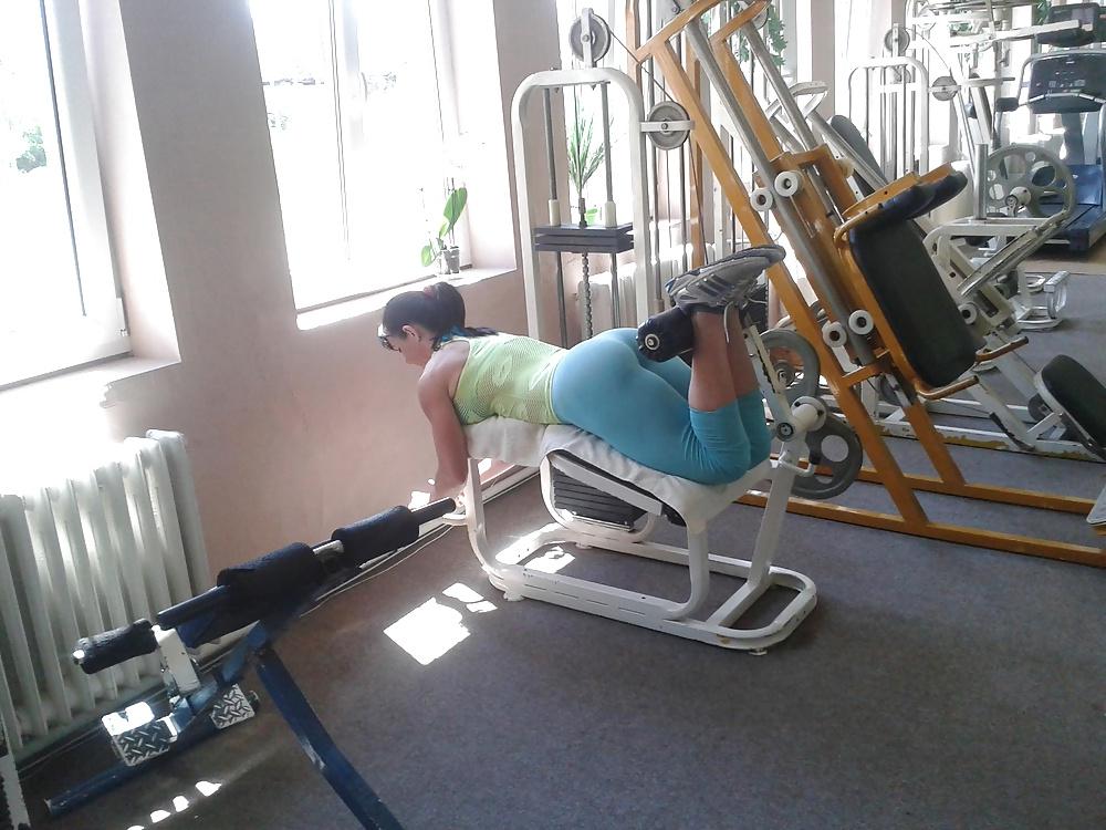 19P Nice asses at gym