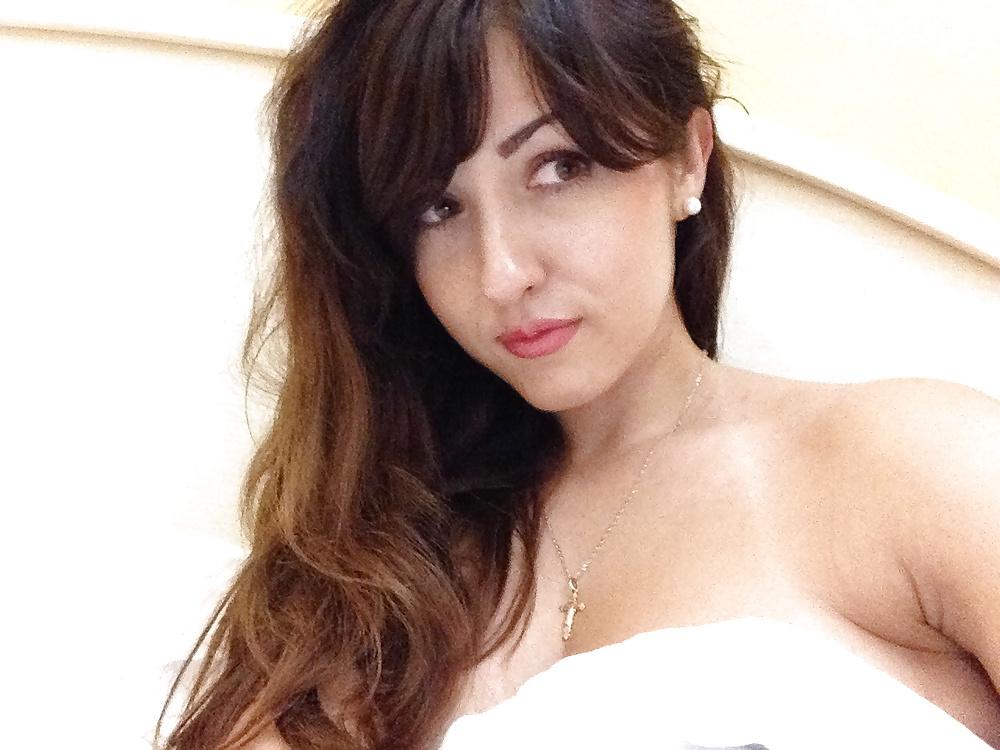 18P Webcam girl