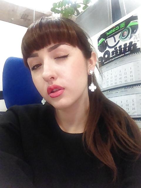 18P Webcam girl