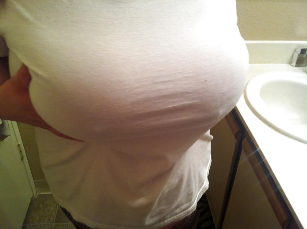 8P Huge boobs in a wet T-Shirt