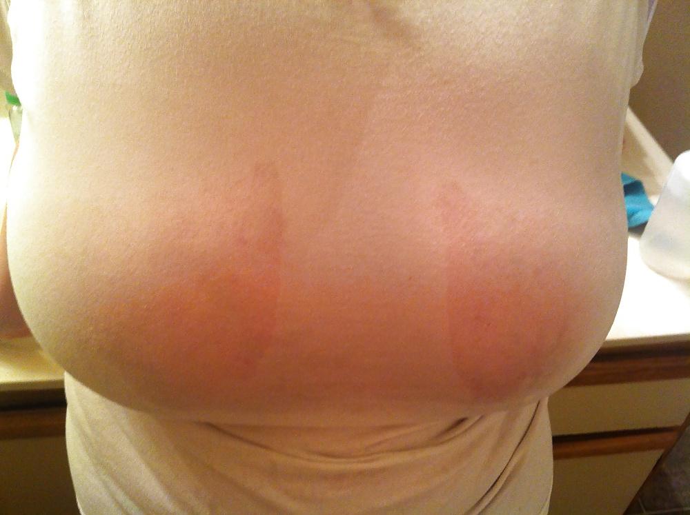 8P Huge boobs in a wet T-Shirt