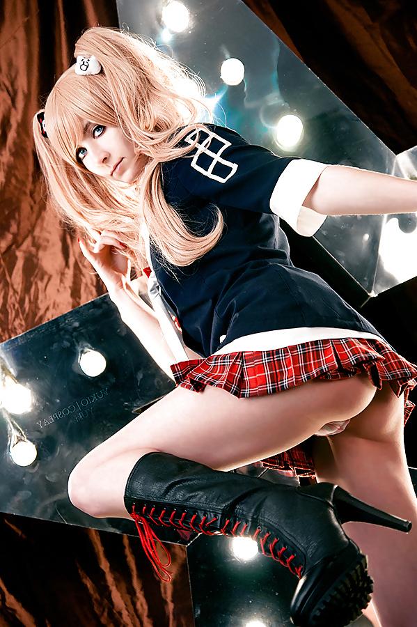 25P Slutty School Girls 3