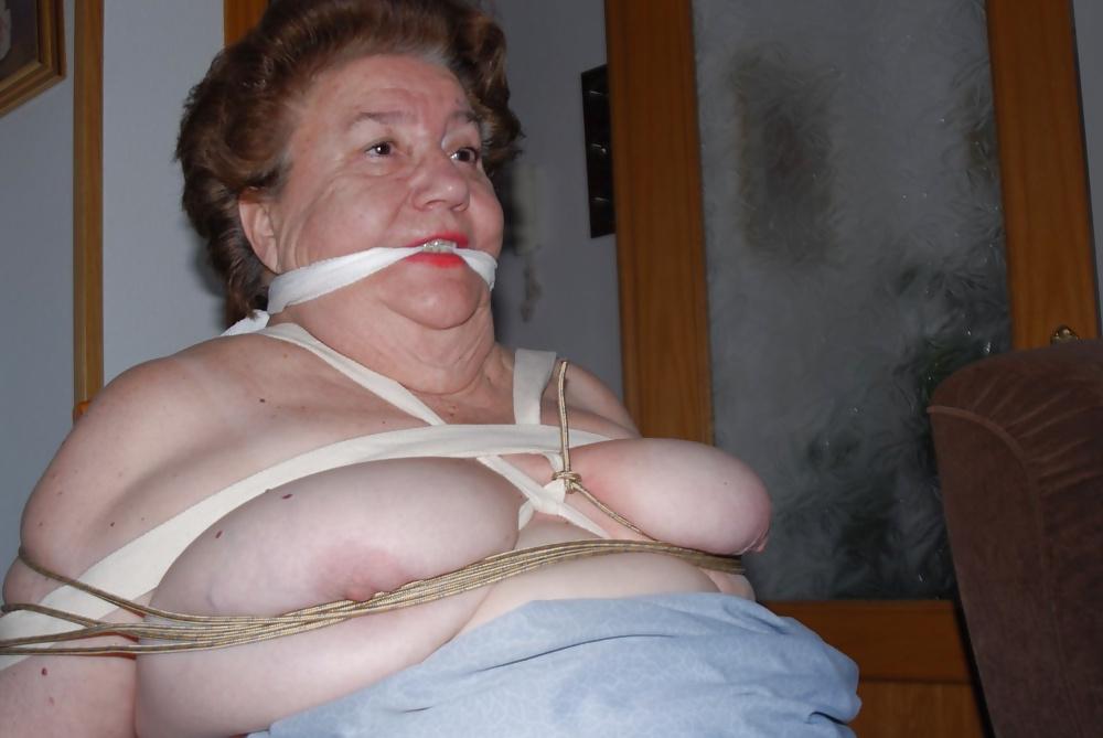 10P Granny soft BDSM